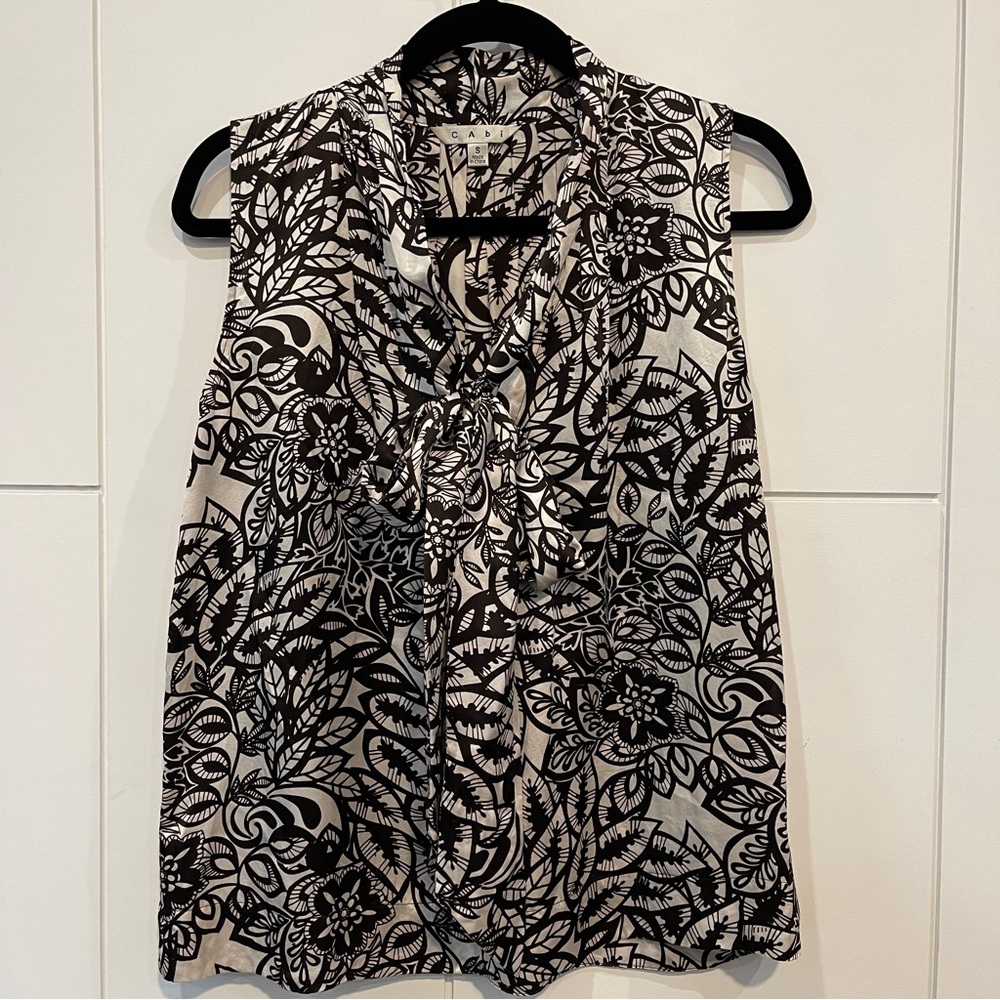 100% Silk CAbi #114 Sleeveless Tie Ascot Blouse Size Small Career Office EUC - Picture 5 of 13